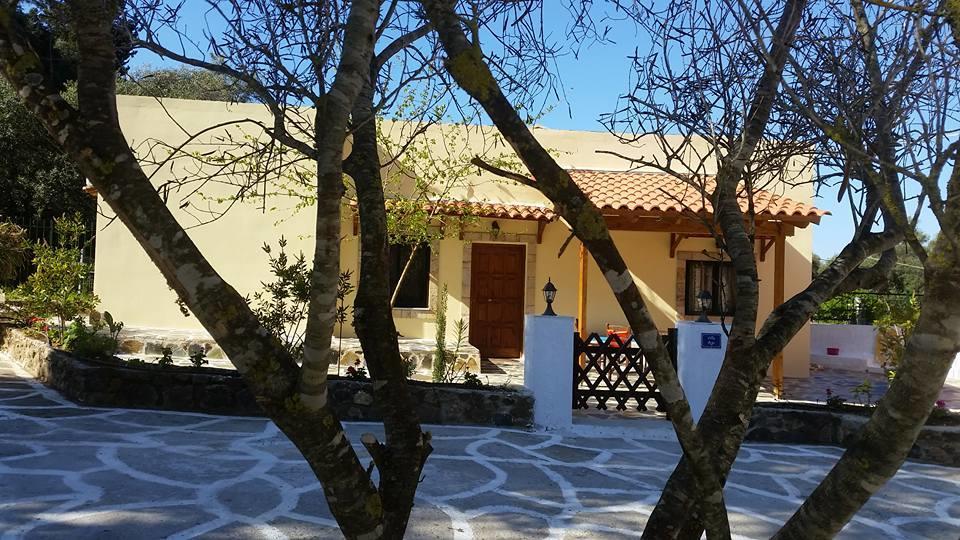Villa Argo, Feakia 阿齐欧斯·贡多斯 外观 照片